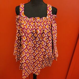 Cold shoulder long sleeve top